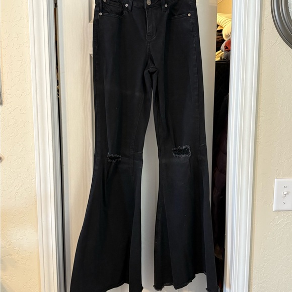 Shyanne Denim - Women's Black Flared Jeans